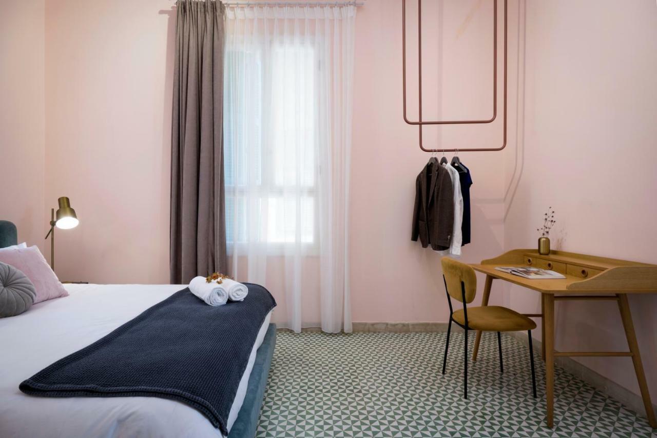 Hotel Lost Gemmayzeh Beirut Esterno foto