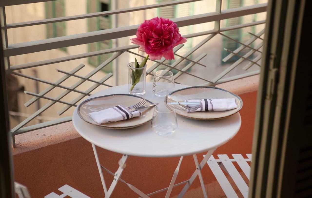 Hotel Lost Gemmayzeh Beirut Esterno foto